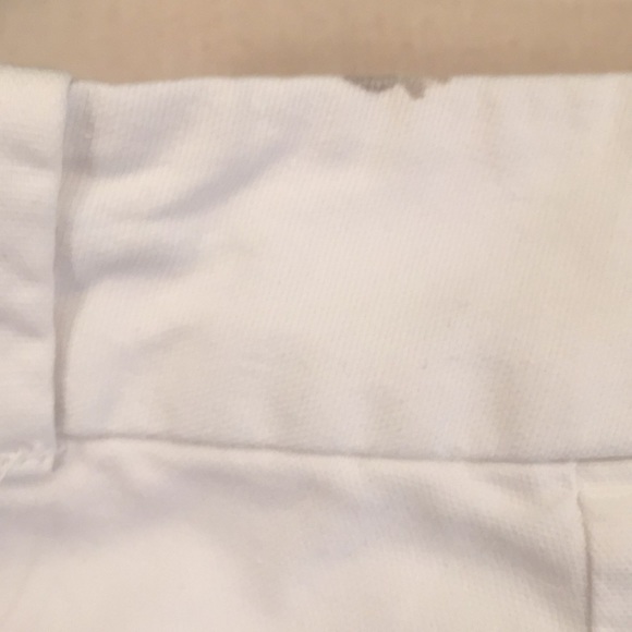 Dockers White Shorts - Picture 3 of 4
